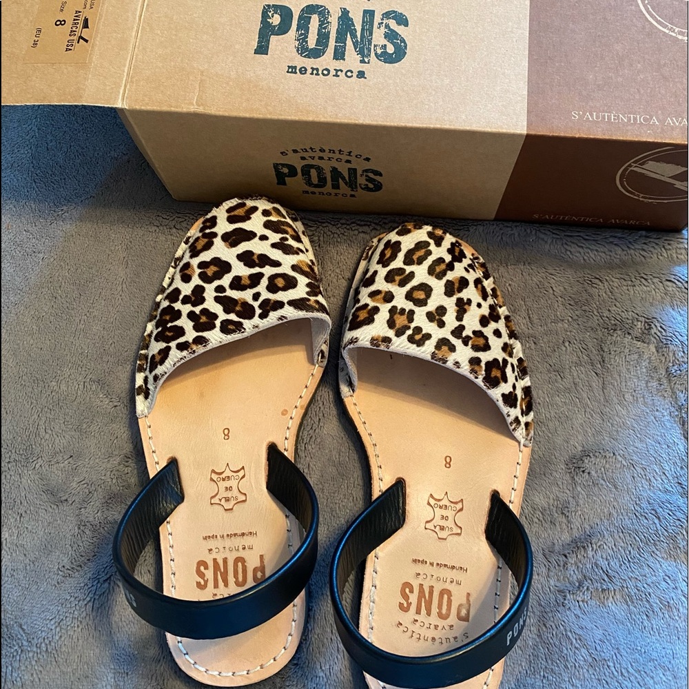 Women’s shoes